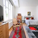 Beige And Red 3City Studio In Sopot With Outdoor Parking By Noclegi Renters